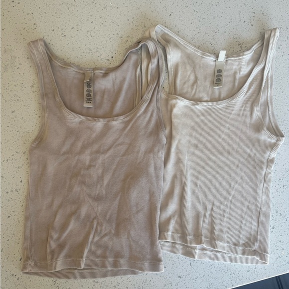 Bundle 2 Cotton Rib Tanks - Picture 1 of 4